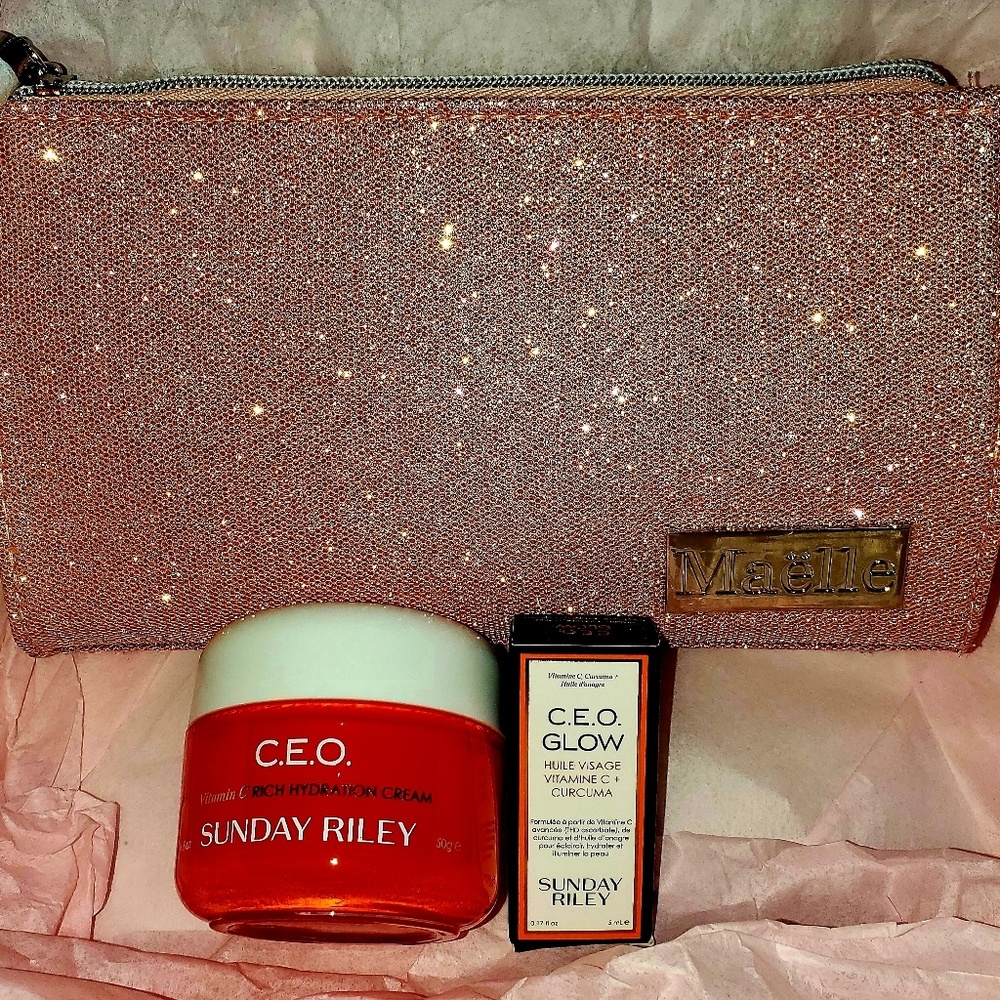 SUNDAY RILEY CEO W/ GLAMBAG MAKEUP BAG